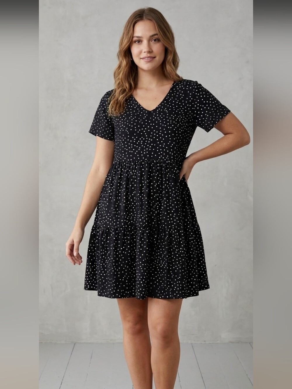 Black Polka Dot V-Neck Short Sleeve Dress